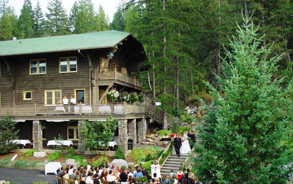 Belton Chalet Hotel West Glacier Exterior photo