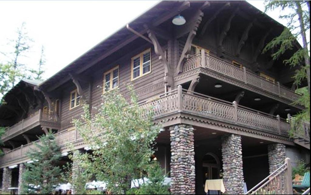 Belton Chalet Hotel West Glacier Exterior photo